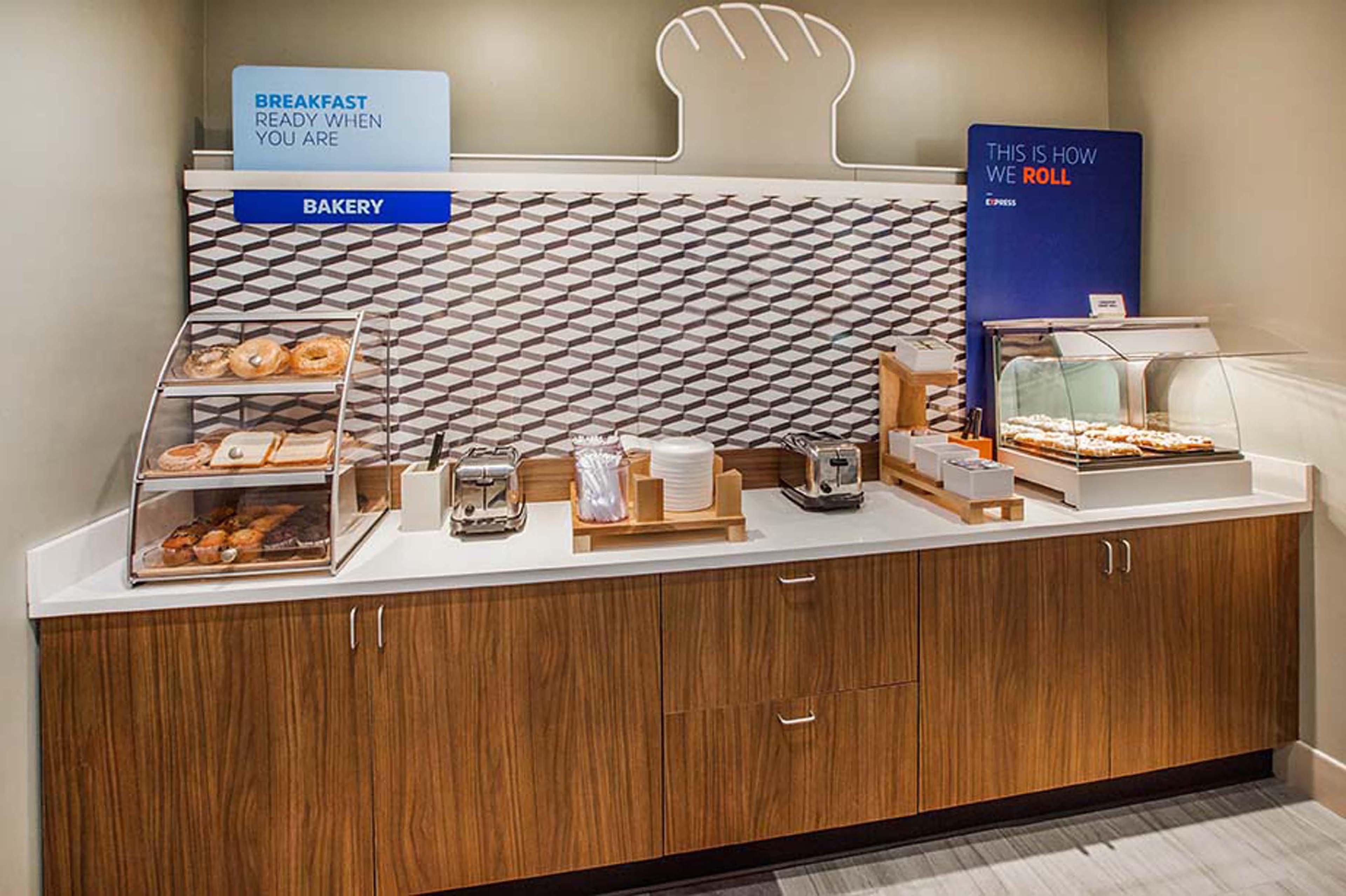 Holiday Inn Express - Spring Hill By Ihg Ngoại thất bức ảnh