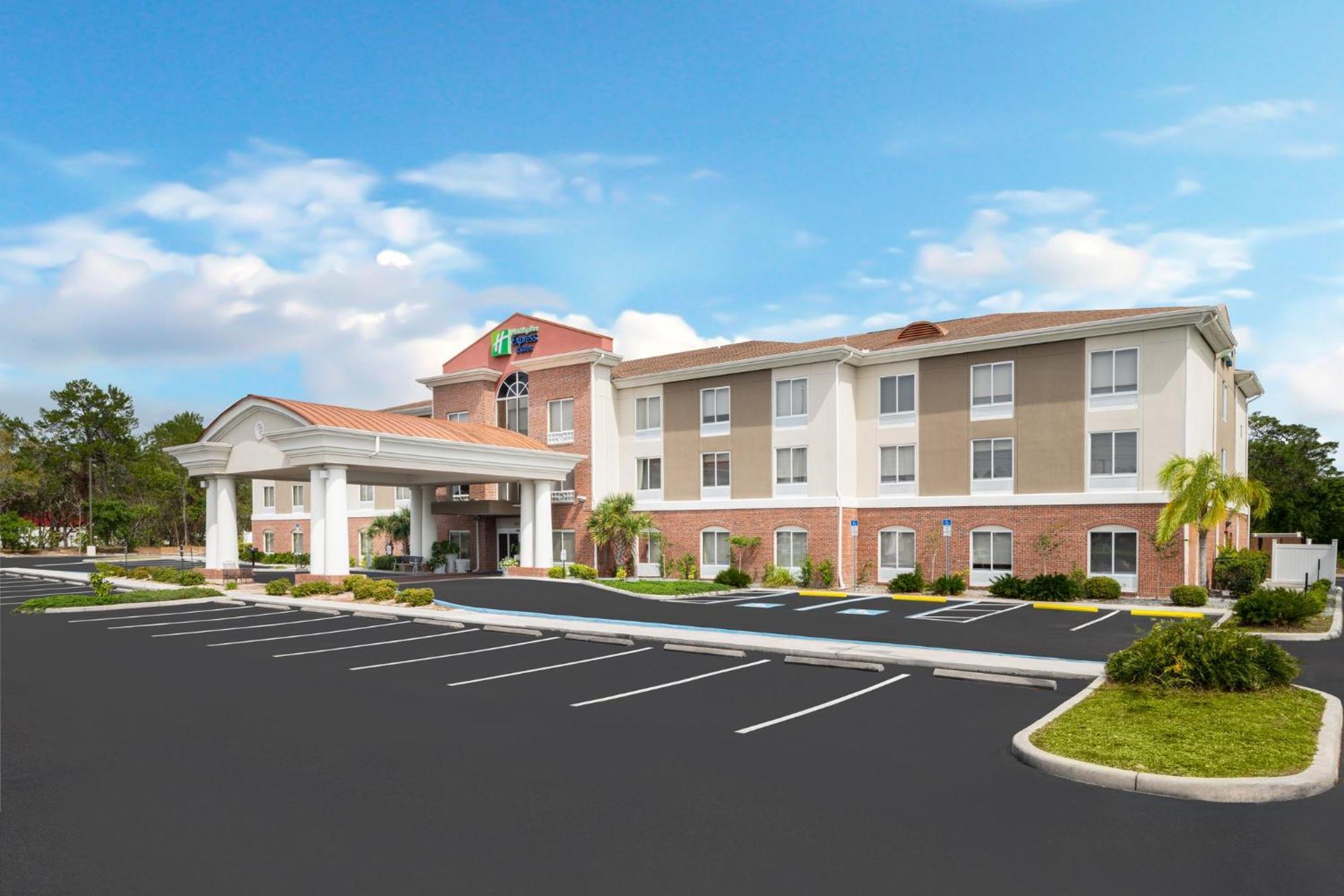 Holiday Inn Express - Spring Hill By Ihg Ngoại thất bức ảnh
